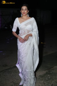 indian actress priyamani in a white saree at a movie function