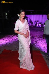 indian actress priyamani in a white saree at a movie function