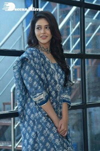 Priyanka-Jawalkar-100