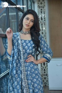 Priyanka-Jawalkar-102