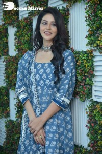 Priyanka-Jawalkar-112