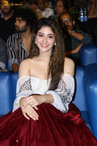 actress Priyanka Jawalkar red-hot looks in a shouldlerss dress