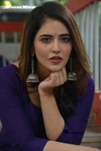 Priyanka-Jawalkar-27
