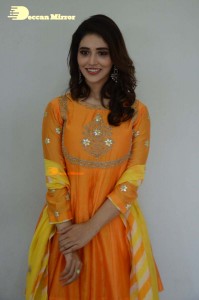 Priyanka-Jawalkar-14