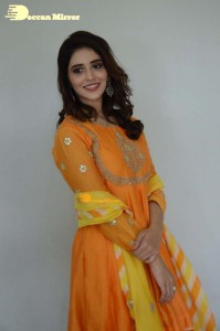 Priyanka-Jawalkar-21