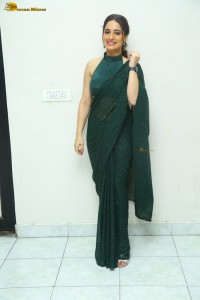 indian actress priyanka rewri hot photoshoot in a green saree