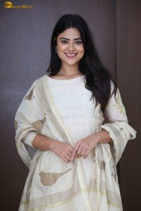 actress priyanka sharma sweet looks in a white salwar