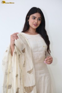 actress priyanka sharma sweet looks in a white salwar