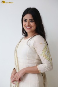actress priyanka sharma sweet looks in a white salwar
