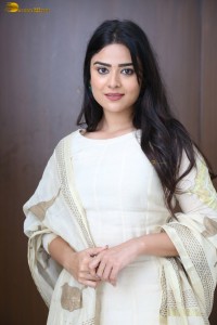 actress priyanka sharma sweet looks in a white salwar