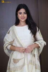 actress priyanka sharma sweet looks in a white salwar