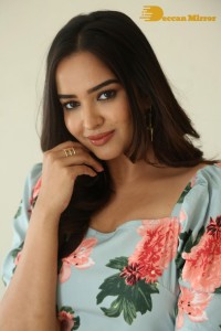 Pujita Ponnada Cute Photoshoot