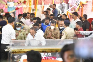 Crowds and Celebrities pay their last respects to Puneeth Rajkumar at the Kanteerava Stadium in Karnataka