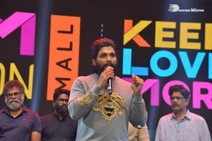 Pushpa Movie First Meet Pictures