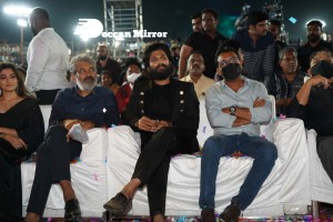 Pushpa Movie Pre-Release Event attended by Allu Arjun, Rashmika Mandanna, SS Rajamouli and others