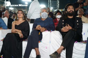 Pushpa Movie Pre-Release Event attended by Allu Arjun, Rashmika Mandanna, SS Rajamouli and others