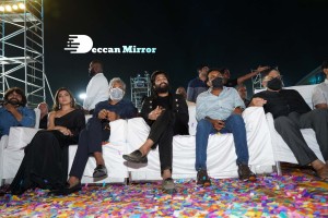Pushpa Movie Pre-Release Event attended by Allu Arjun, Rashmika Mandanna, SS Rajamouli and others