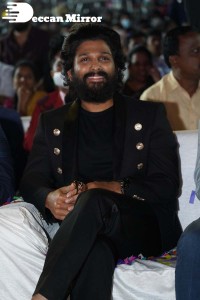 Pushpa Movie Pre-Release Event attended by Allu Arjun, Rashmika Mandanna, SS Rajamouli and others