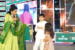 Pushpa Movie Pre-Release Event attended by Allu Arjun, Rashmika Mandanna, SS Rajamouli and others