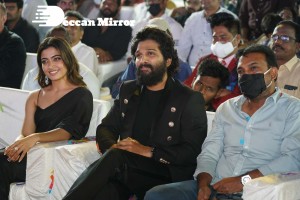 Pushpa Movie Pre-Release Event attended by Allu Arjun, Rashmika Mandanna, SS Rajamouli and others