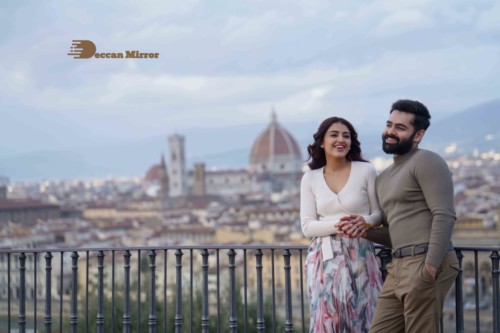 Pictures from filming of Telugu Movie Red starring Ram Pothineni and Malvika Sharma