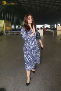 Indian Actress Raashi Khanna in a blue dress at Mumbai Airport