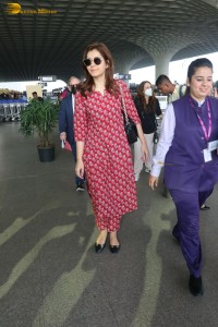 actress raashi khanna in a red salwar dress at airport