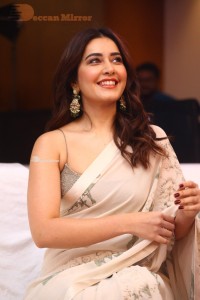 Raashi Khanna looking beautiful in a Saree at Three Roses OTT Show Event