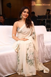 Raashi Khanna looking beautiful in a Saree at Three Roses OTT Show Event