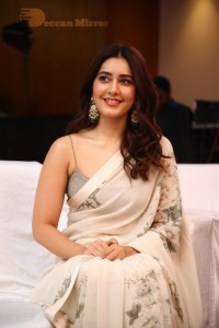 Raashi Khanna looking beautiful in a Saree at Three Roses OTT Show Event
