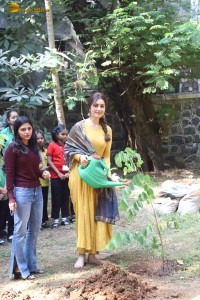 Actress Raashi Khanna celebrates her 34th Birthday with kids by planting trees in Mumbai