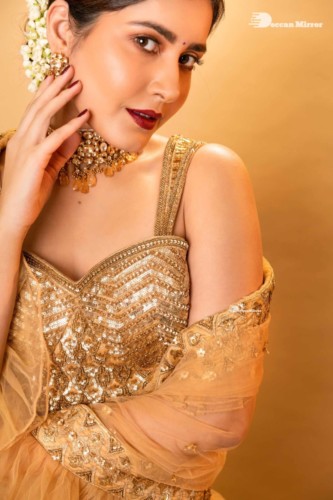 Raashi khanna photoshoot