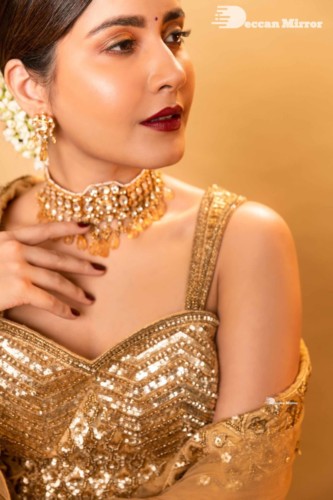 Raashi khanna photoshoot