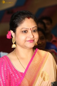 Actress Raasi launches Silk of India Handloom Expo