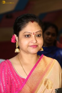 Actress Raasi launches Silk of India Handloom Expo