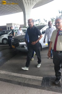 Superstar Rajinikanth spotted at Mumbai Airport