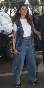 actress Rakul Preet Singh chic look in denim jeans