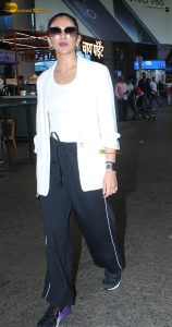 actress Rakul Preet Singh cute looks at mumbai airport
