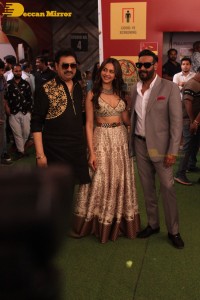 Ajay Devgn and Rakul Preet promote Runway 34 at Dance India Dance Little Masters Set