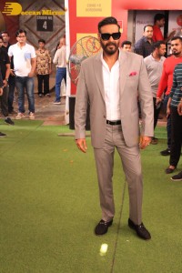 Ajay Devgn and Rakul Preet promote Runway 34 at Dance India Dance Little Masters Set