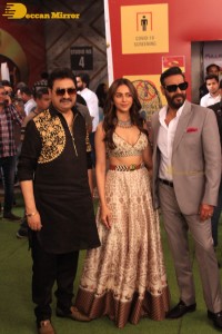 Ajay Devgn and Rakul Preet promote Runway 34 at Dance India Dance Little Masters Set