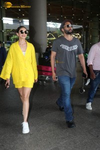 lovebirds rakul preet singh and jackky bhagnani spotted at airport on june 5, 2023