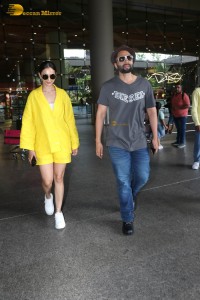 lovebirds rakul preet singh and jackky bhagnani spotted at airport on june 5, 2023