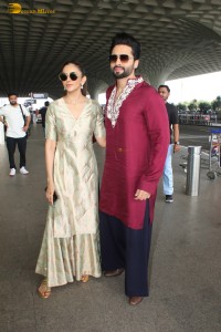 Newlyweds Rakul Preet Singh and Jackky Bhagnani spotted at Mumbai Airport on April 23, 2024