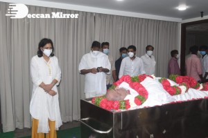 Family and Friends pay last respects to Ghattamaneni Ramesh Babu son of Superstar Krishna