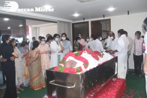 Family and Friends pay last respects to Ghattamaneni Ramesh Babu son of Superstar Krishna