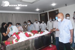 Family and Friends pay last respects to Ghattamaneni Ramesh Babu son of Superstar Krishna