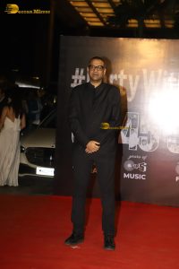 Celebrities including Mrunal Thakur, Shilpa Shetty, Neha Dhupia, Sonali Bendre, Raashi Khanna attend Ramesh Taurani’s birthday