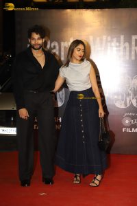 Celebrities including Mrunal Thakur, Shilpa Shetty, Neha Dhupia, Sonali Bendre, Raashi Khanna attend Ramesh Taurani’s birthday