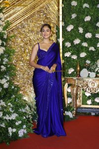 Ramesh Taurani Diwali Party 2025 attended by Pooja Hegde, Mrunal Thakur, Mouni Roy, Vaani Kapoor, Genelia, Manushi Chhillar, and others